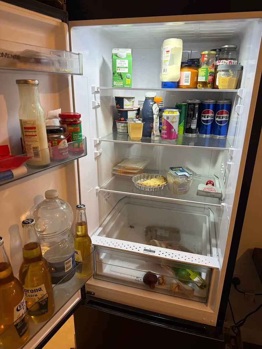 fridge - Image 2