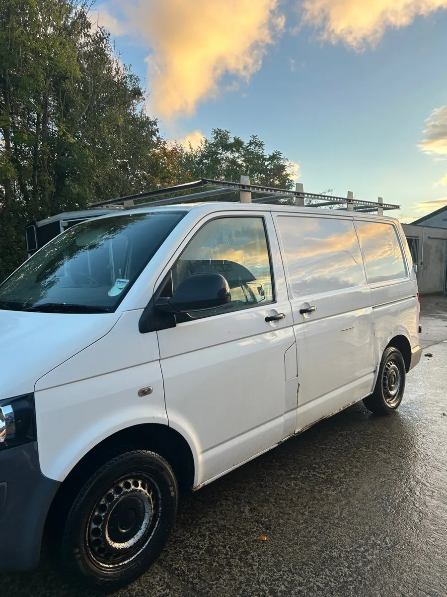 Volkswagen Transporter - Image 3