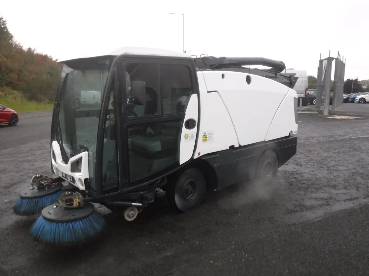 jOHNSTON C200 Road Sweeper 2017 - Image 2
