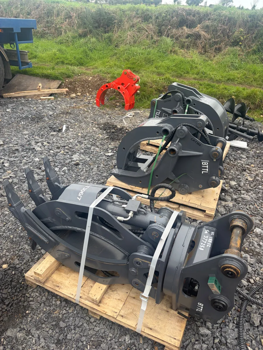 Unused Rotating 5 finger rotating Grab suit 5–10t - Image 4