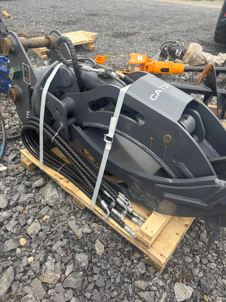 Unused Rotating 5 finger rotating Grab suit 5–10t - Image 2