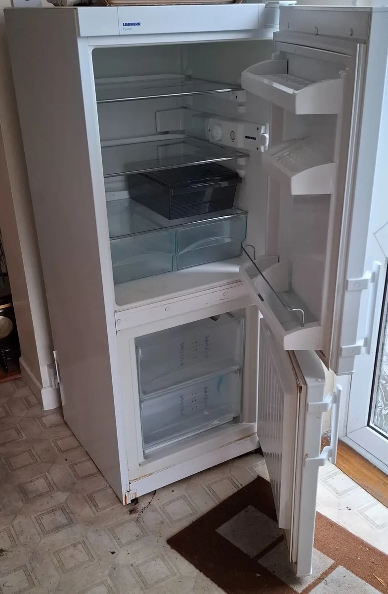 Fridge freezer - Image 2
