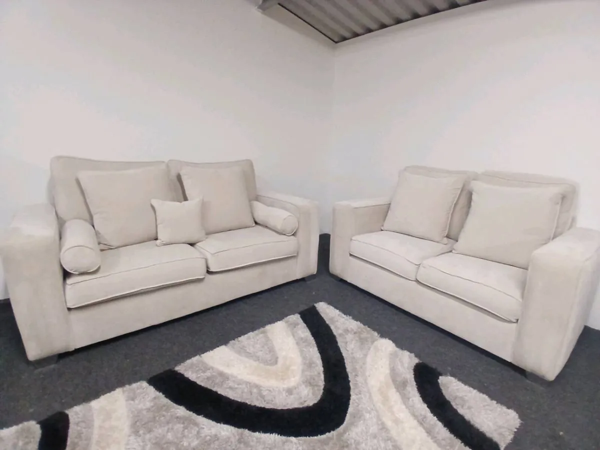 3+2 sofa - Image 2