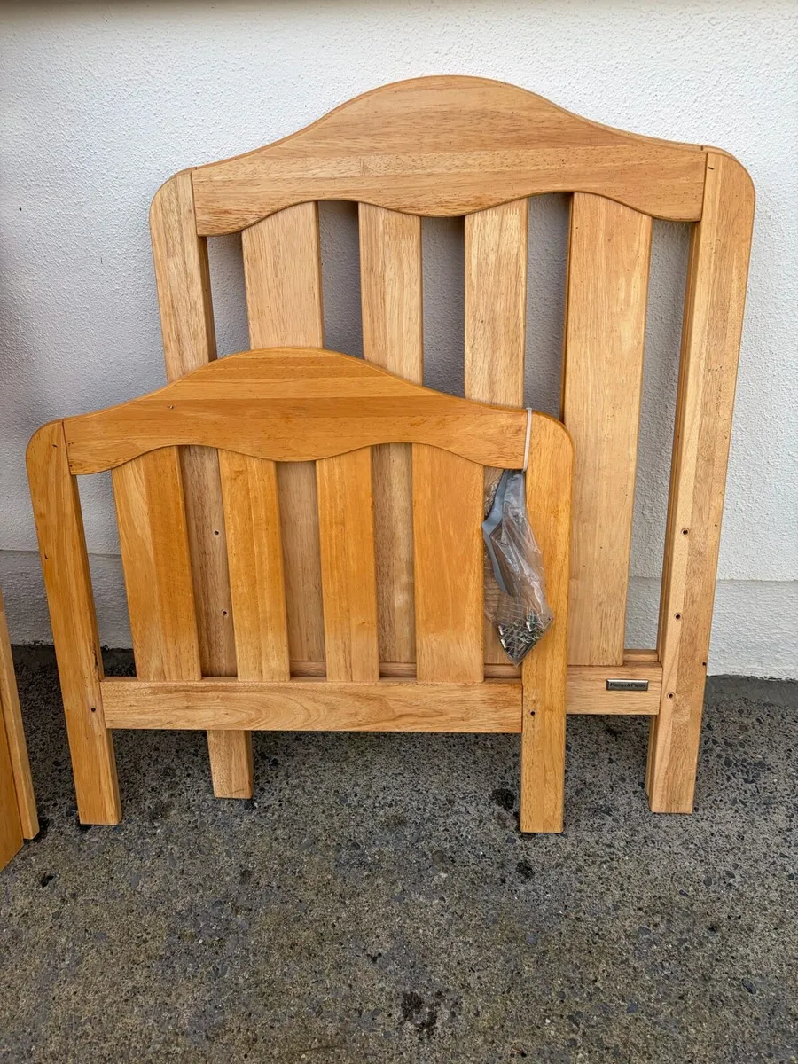 oak solid wooden mama & papas cot bed - Image 2