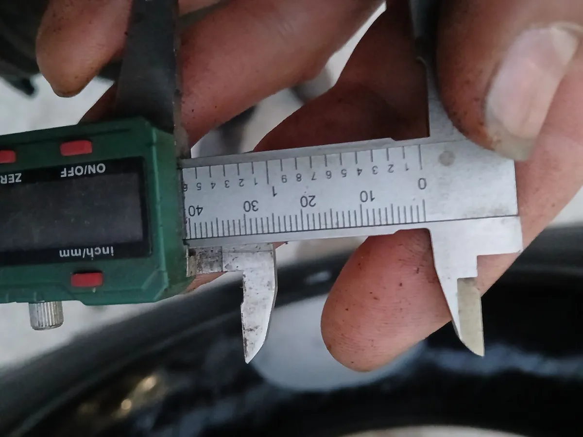 16.9 34 Tractor tyres - Image 3