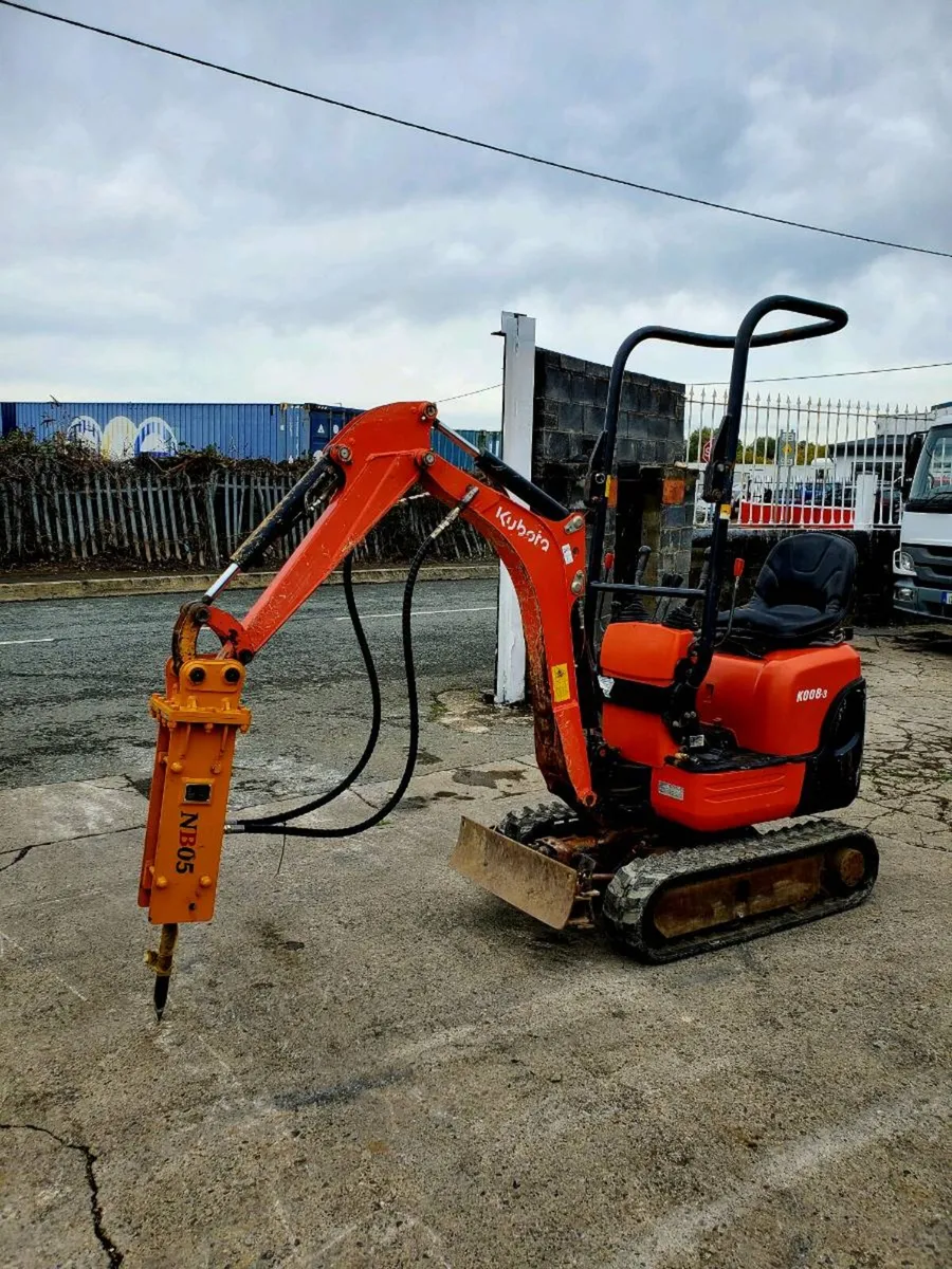 Kubota micro digger k008 - Image 1