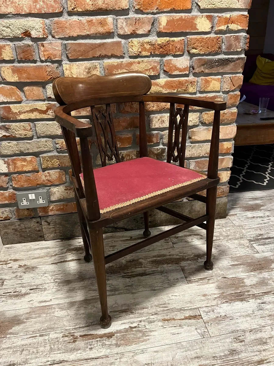 Vintage armchair - Image 1