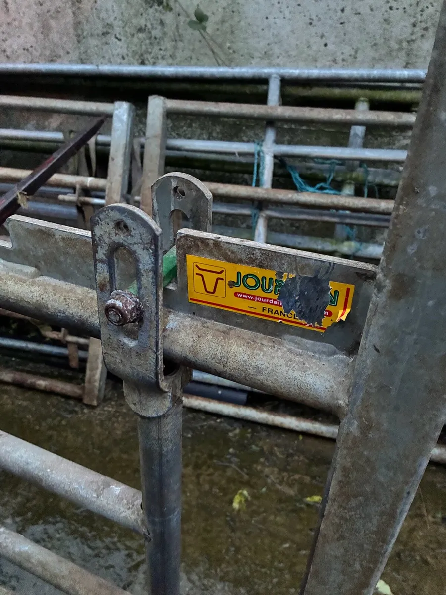 Creep Gates - Image 3