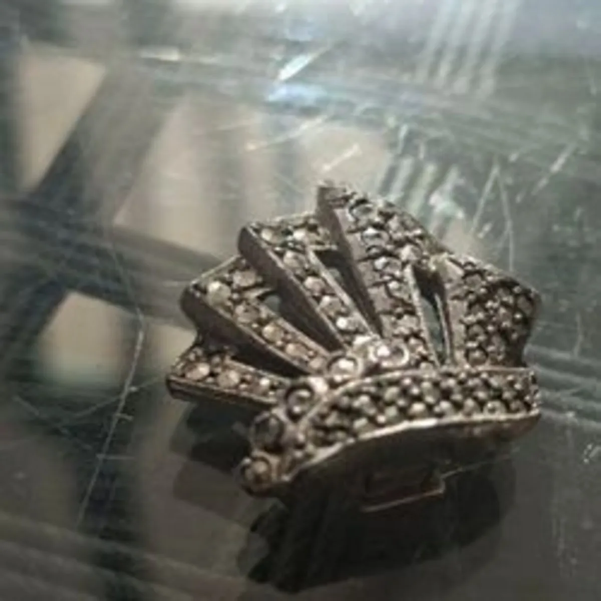 Antique Rhinestone & Silver Scarf Clip - Image 3