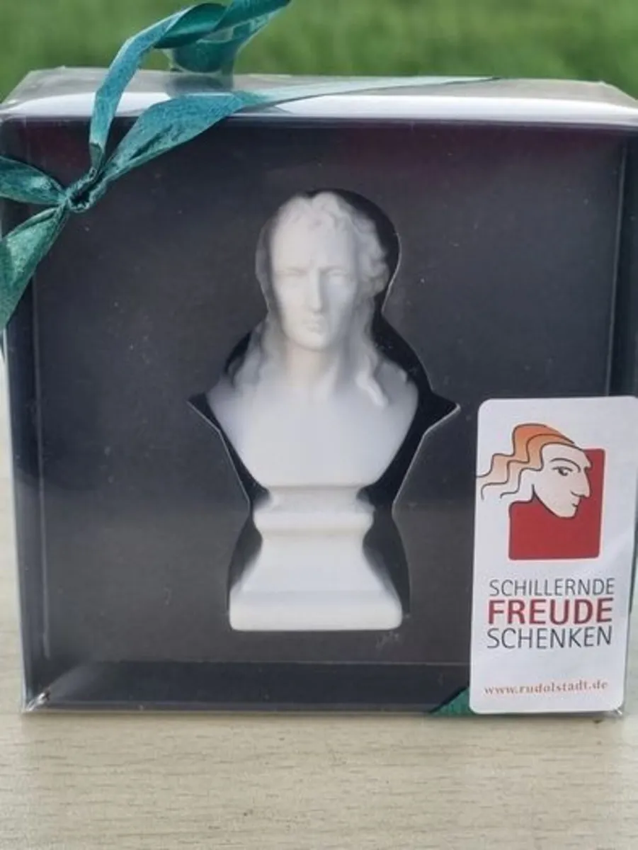 Bust of Friedrich Schiller - Image 1
