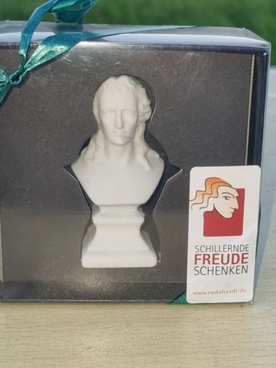 Bust of Friedrich Schiller - Image 2