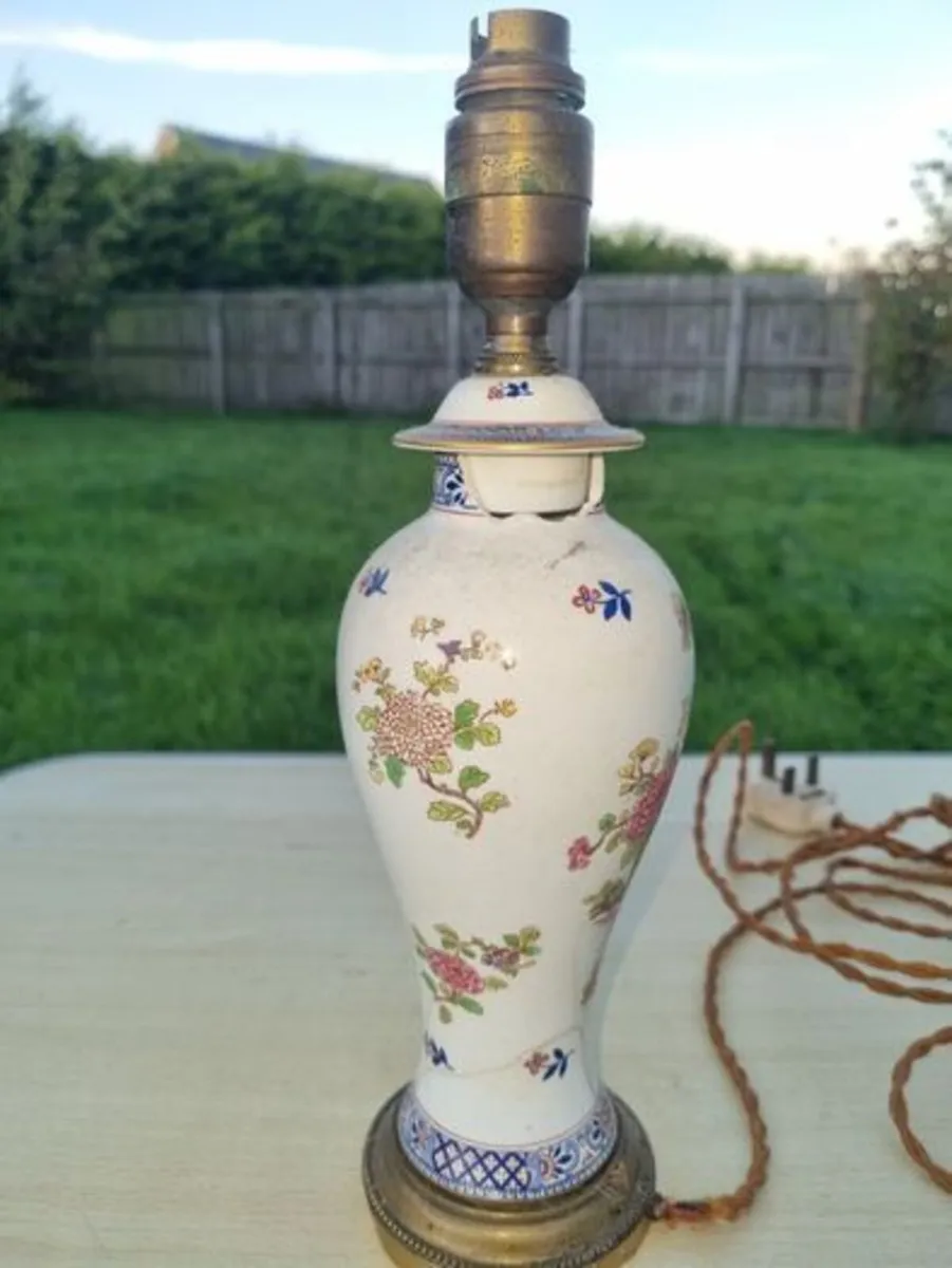 Chinoiserie porcelain table lamp - Image 3