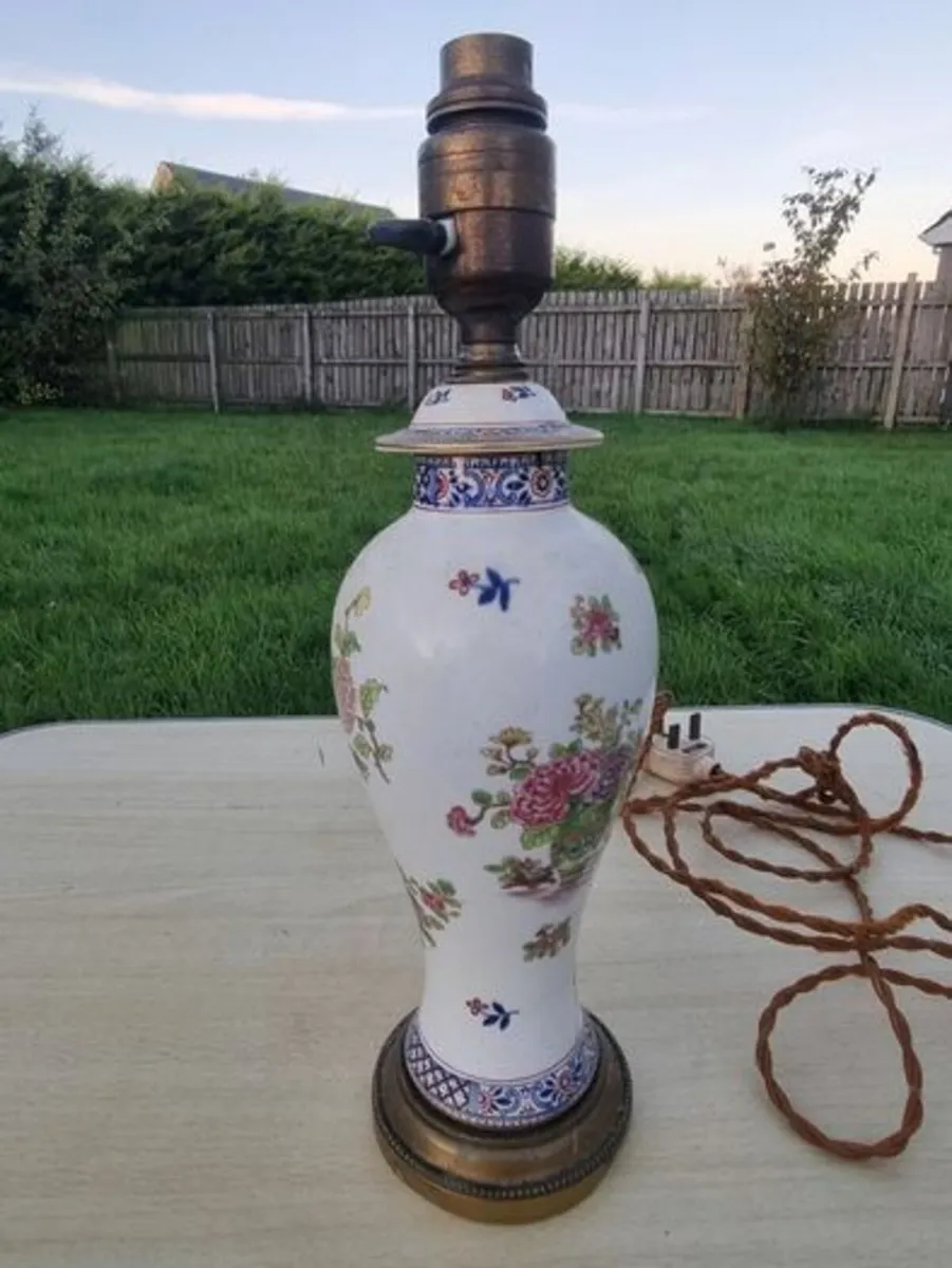 Chinoiserie porcelain table lamp - Image 1