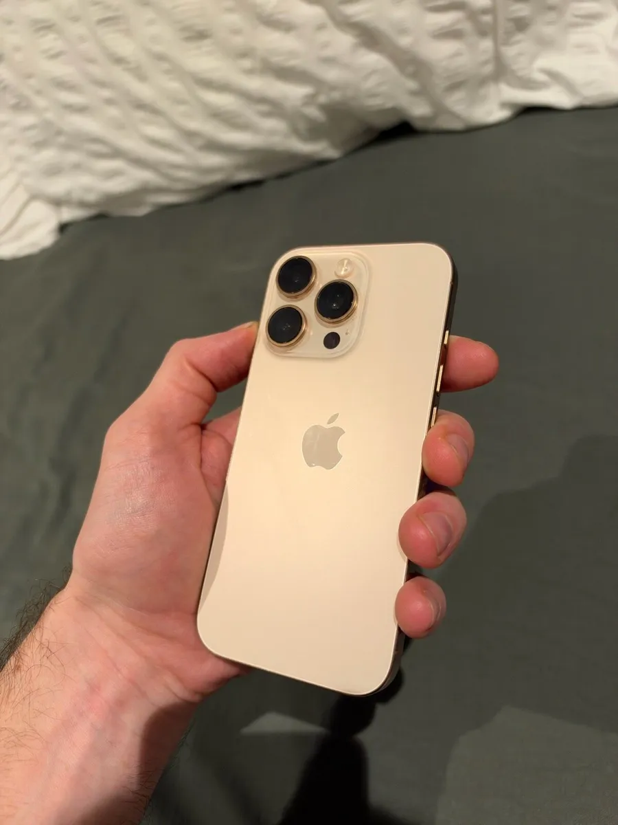 iPhone 16 Pro - Image 1