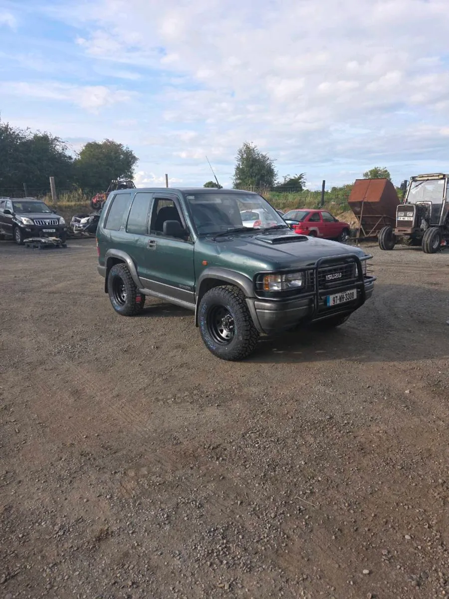 97 isuzu trooper tax and test - Image 1