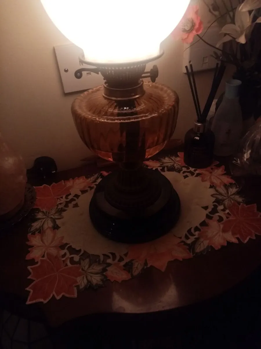 Vintage oil Lamp - Image 3