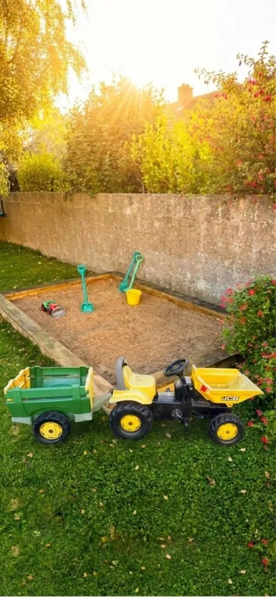 Sand Pit and Ride on Dumper - Image 1