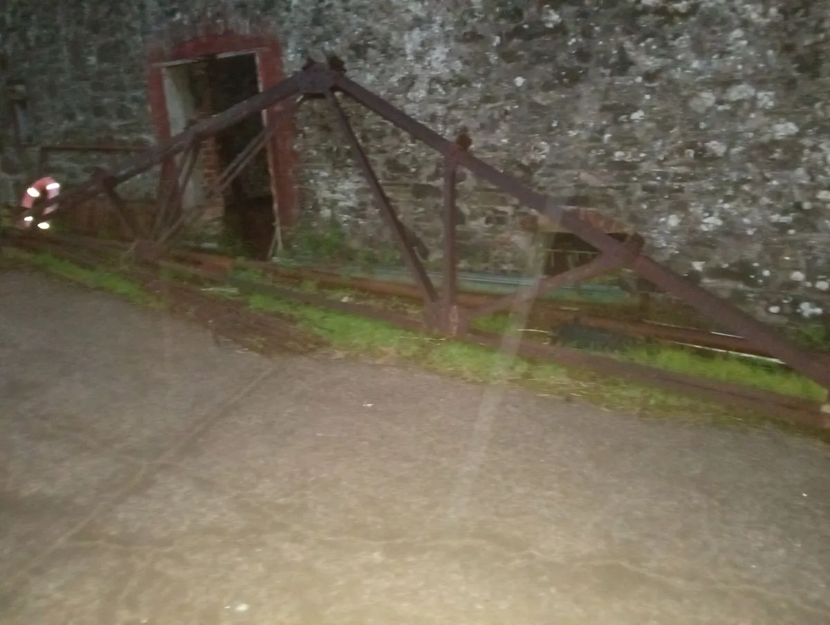 Steel roof trusses - Image 1