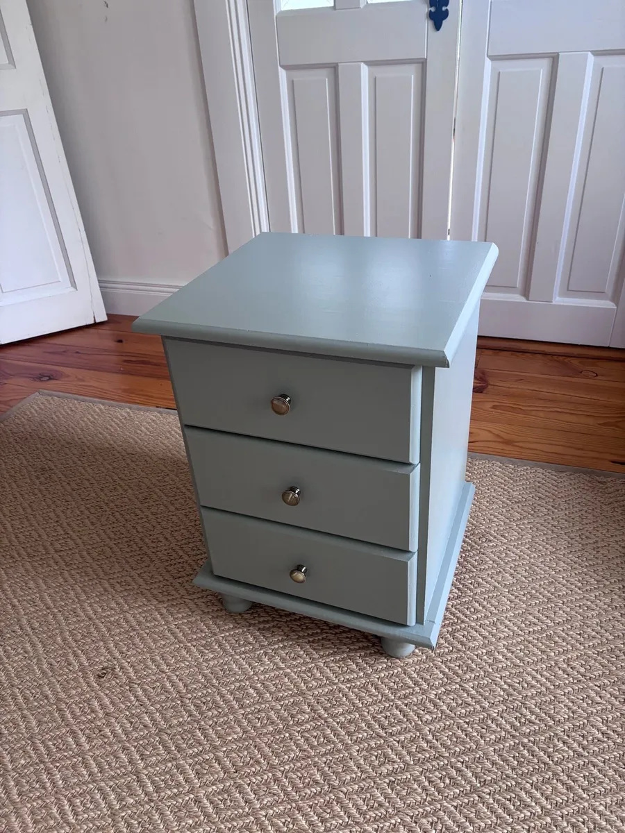 Bedside locker - Image 1
