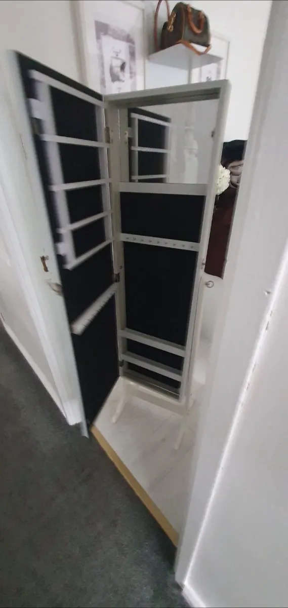 Free standing storage mirror - Image 3