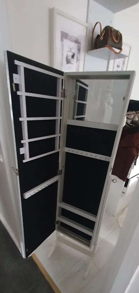 Free standing storage mirror - Image 4