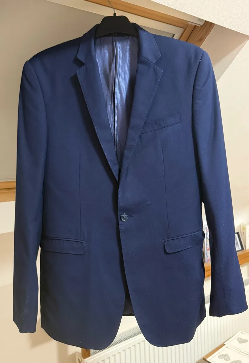 Benetti Men’s 3-Piece Suit - Image 1