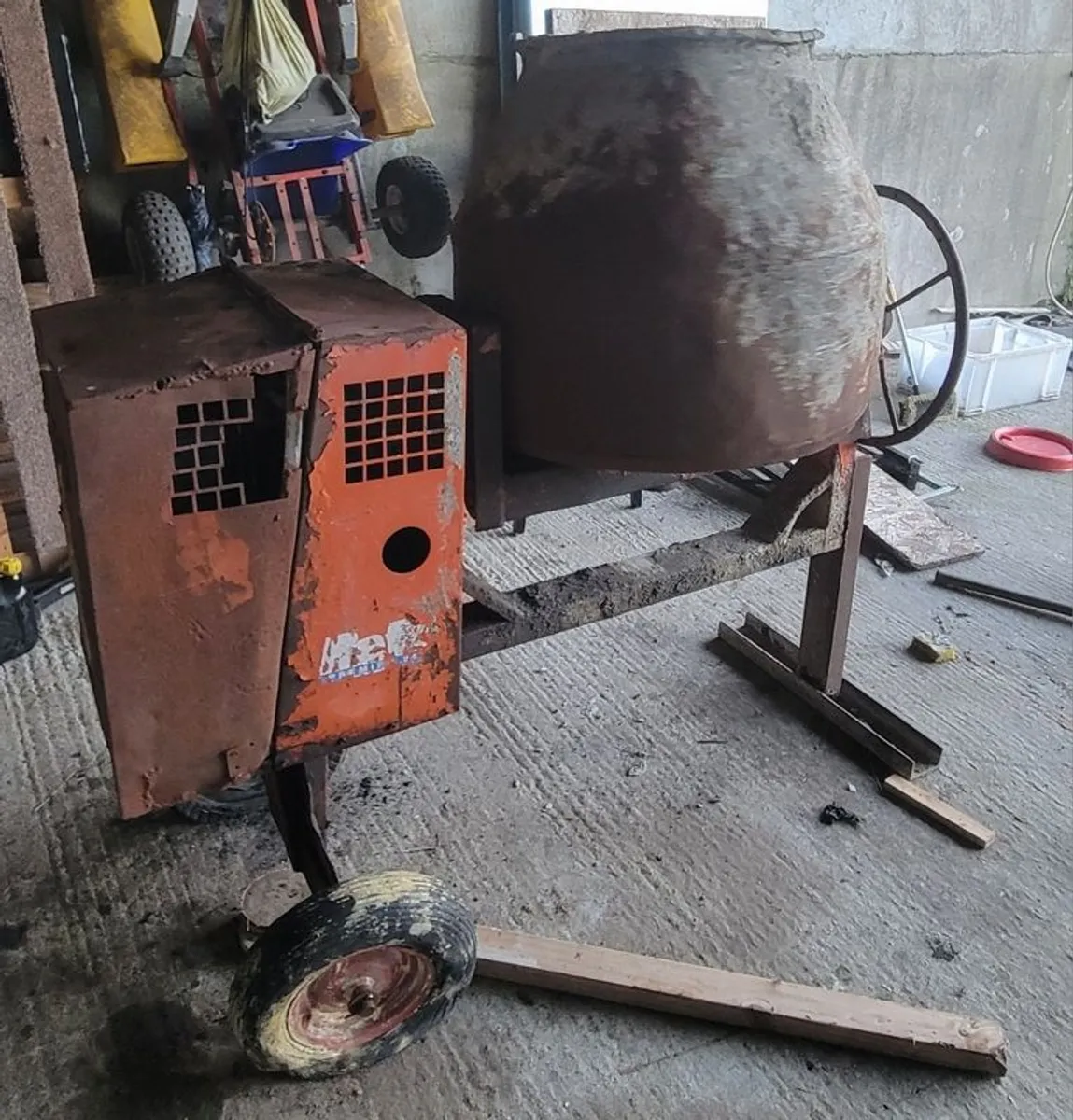 Belle Lister Diesel Mixer - Image 1