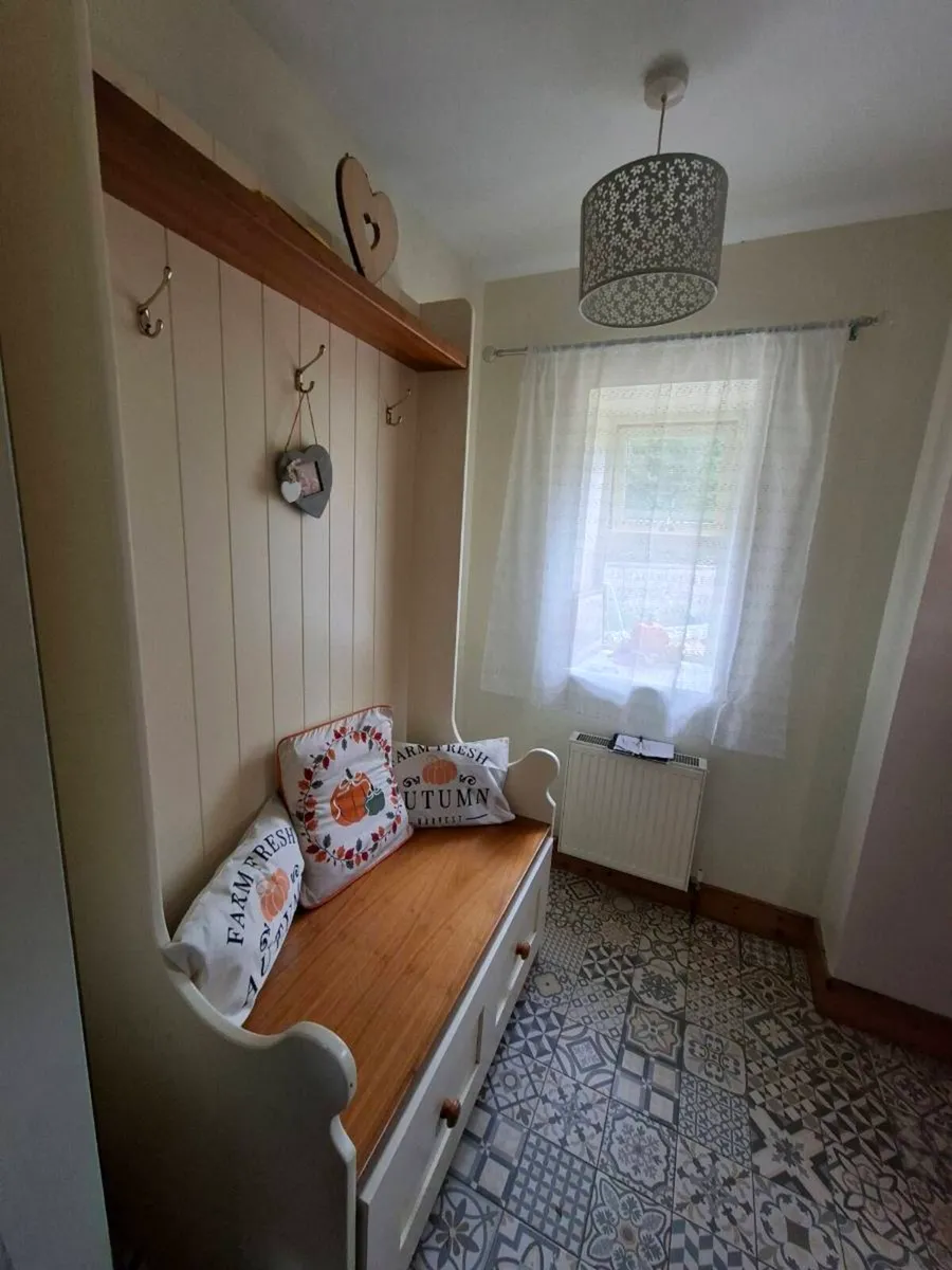 HallwY Dresser - Image 4