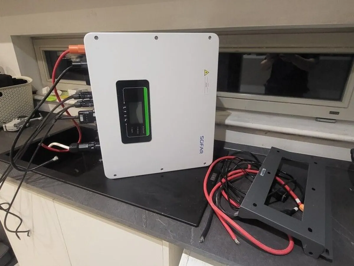 Sofar 5.5kW Hybrid Solar Inverter & Dyness 2.4kWh Battery - Image 4