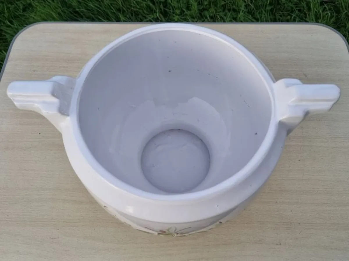 Art Deco style large ceramic soup tureen - Image 4
