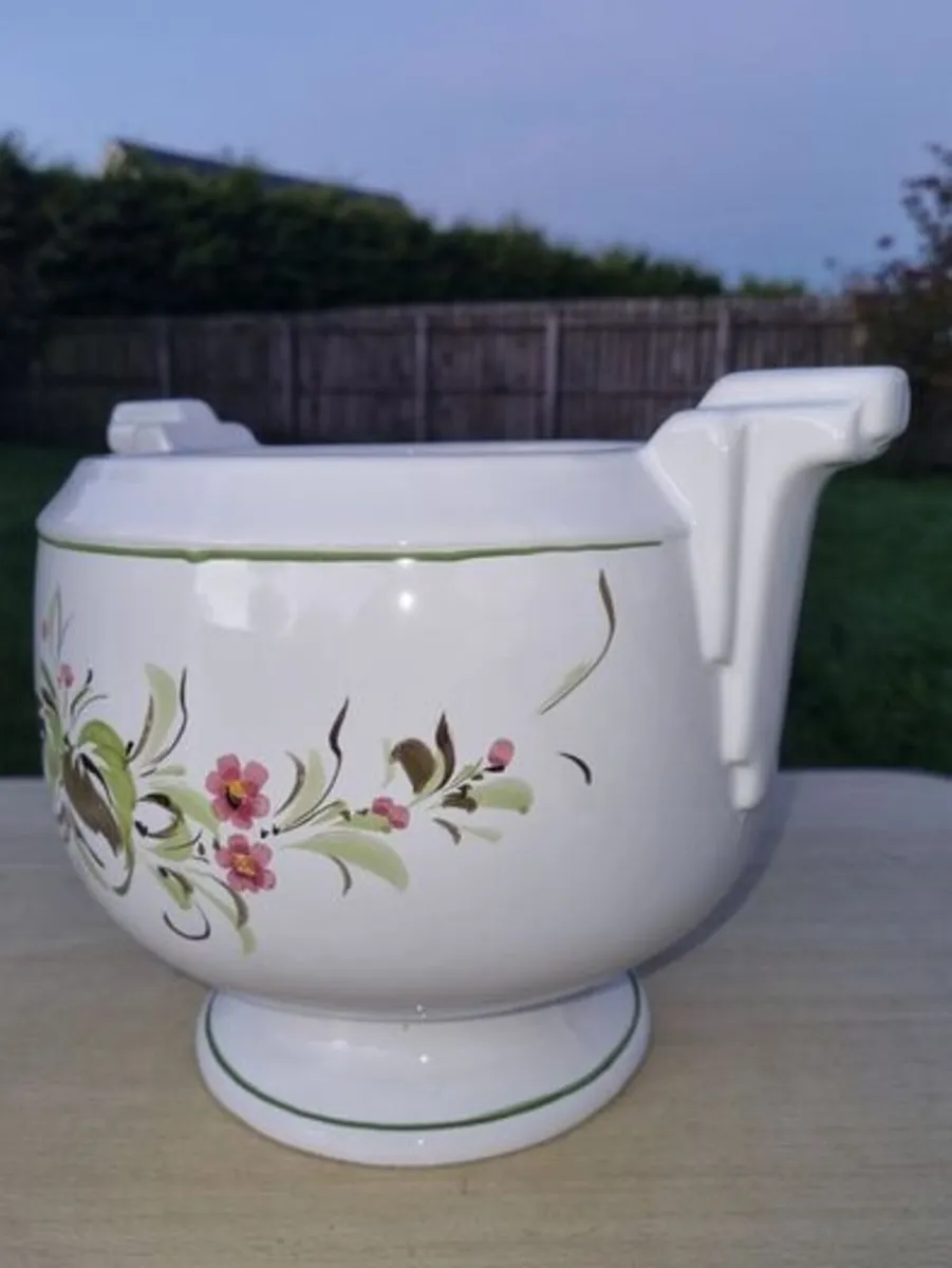 Art Deco style large ceramic soup tureen - Image 2