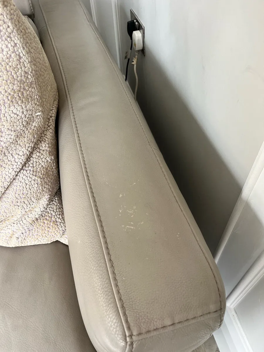 Sofa - Image 4