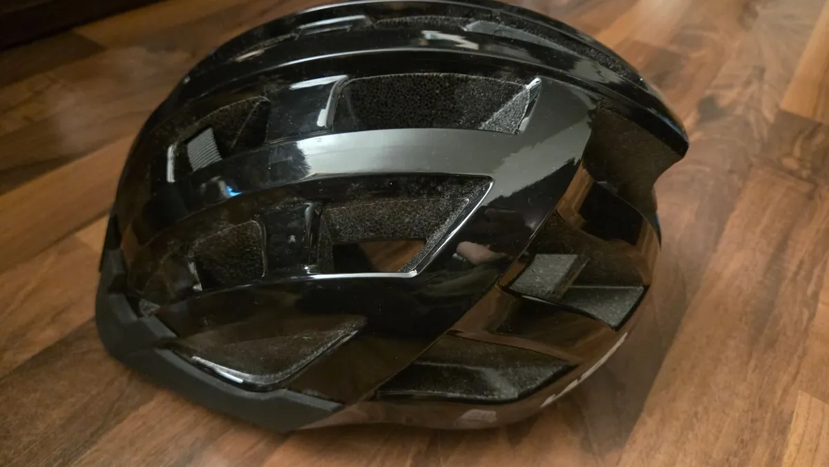 Lazer cycling helmet NEW - Image 4