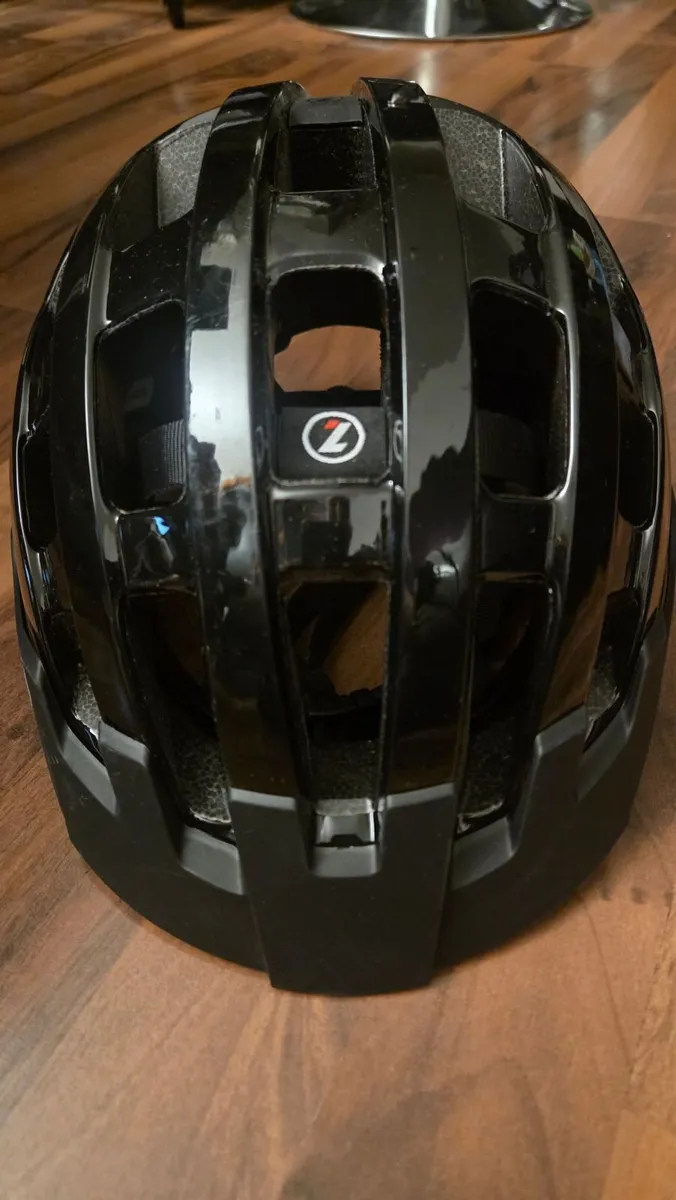 Lazer cycling helmet NEW - Image 2