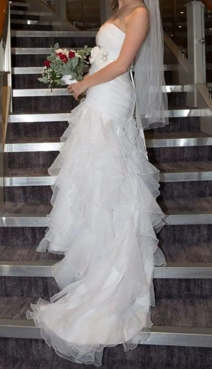 Wedding dress - Image 3