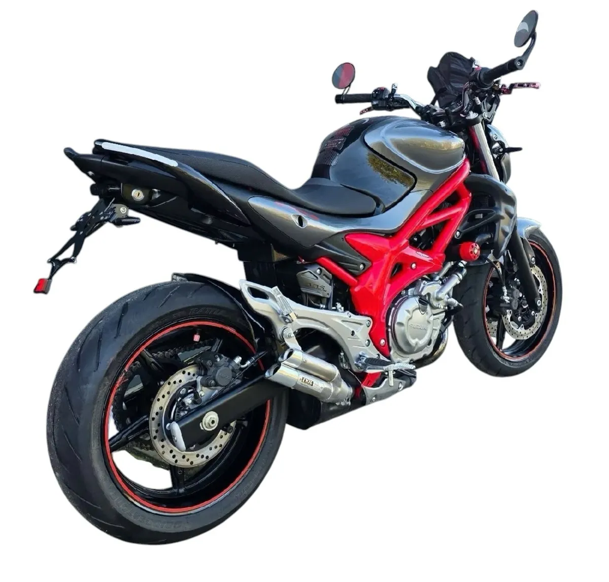 Suzuki Gladius 650 ABS - Image 3