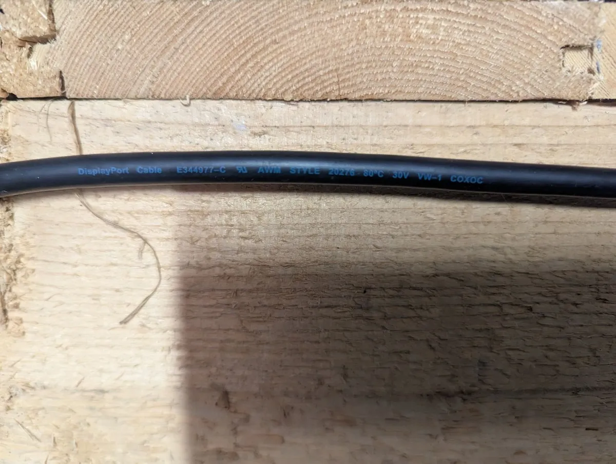 Displayport Cable - Image 2