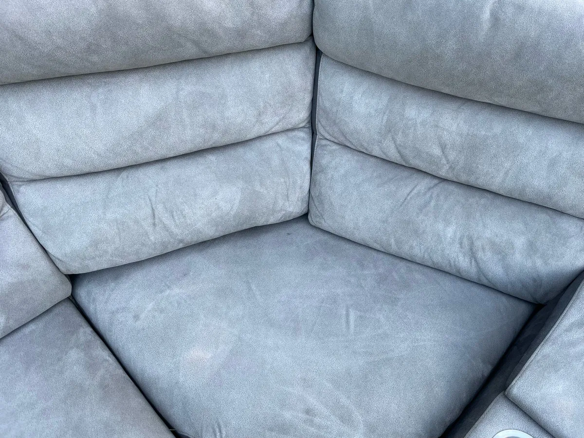 Large corner Recliner  sofa - Image 3