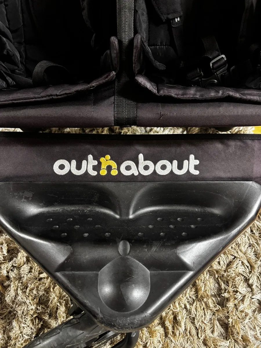 Out n about double v4 - Image 3
