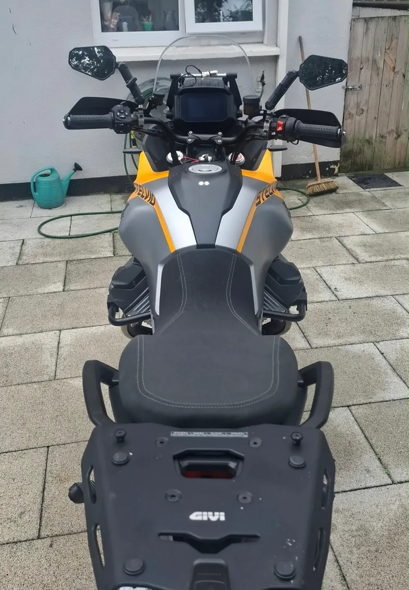 Moto Guzzi Stelvio 2024 - Image 2