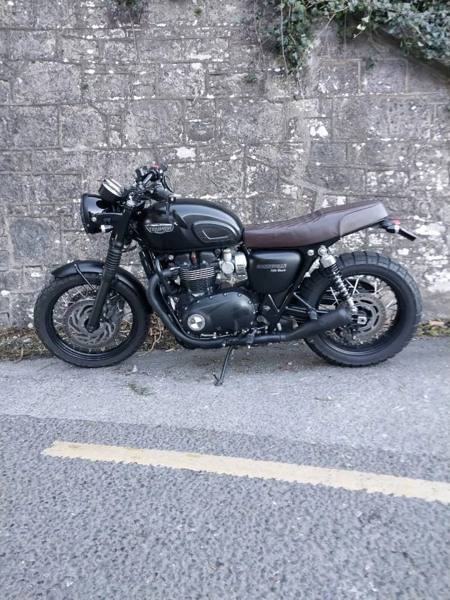 Triumph Bonneville T120 - Image 1