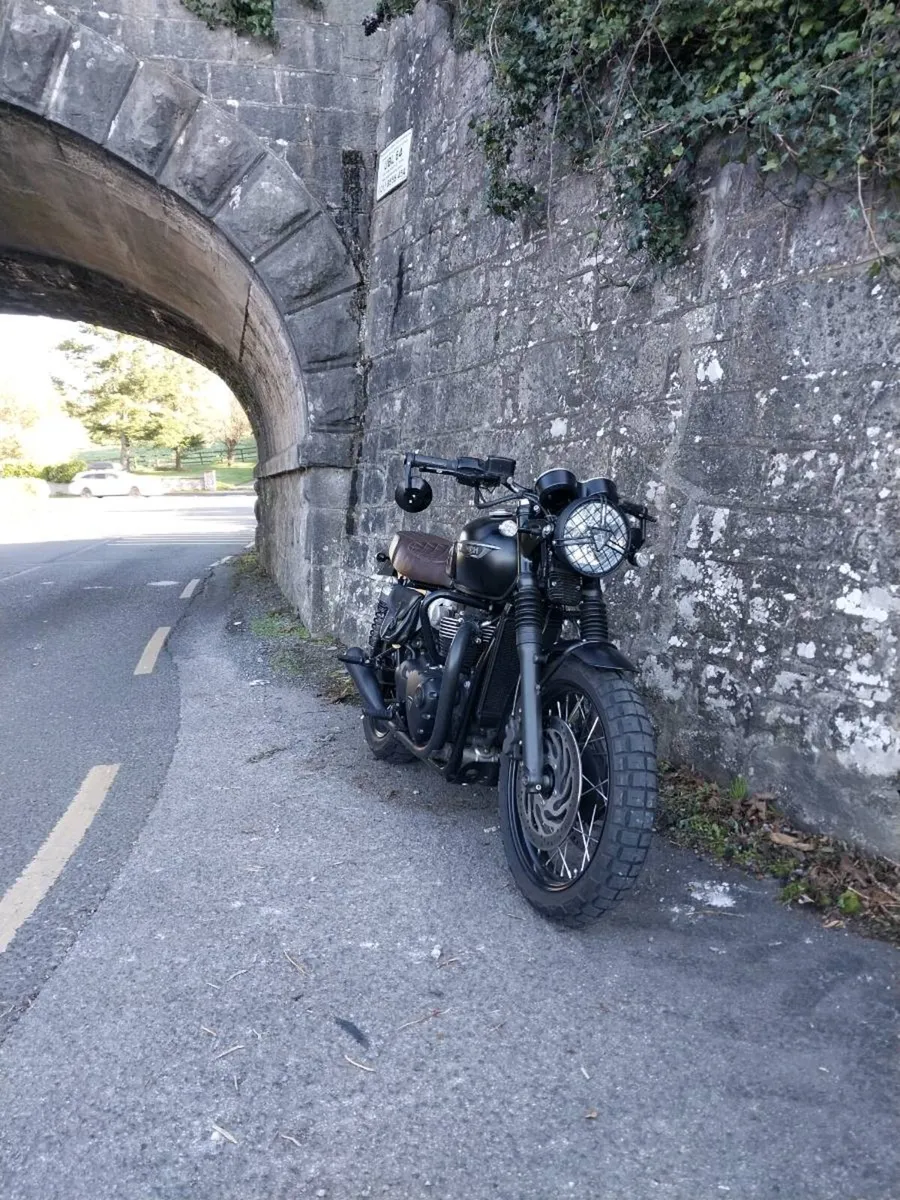Triumph Bonneville T120 - Image 4