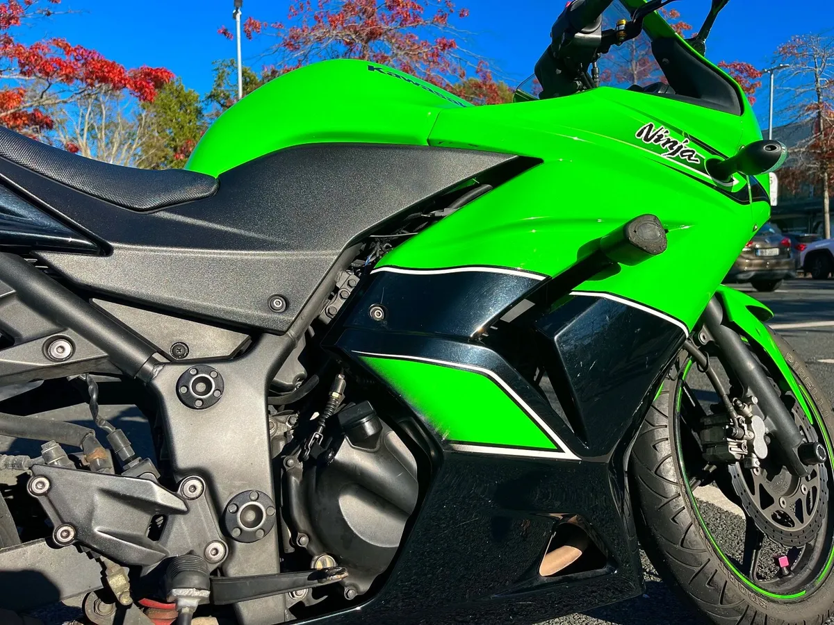 Kawasaki ninja 250cc - 2012 - Image 4