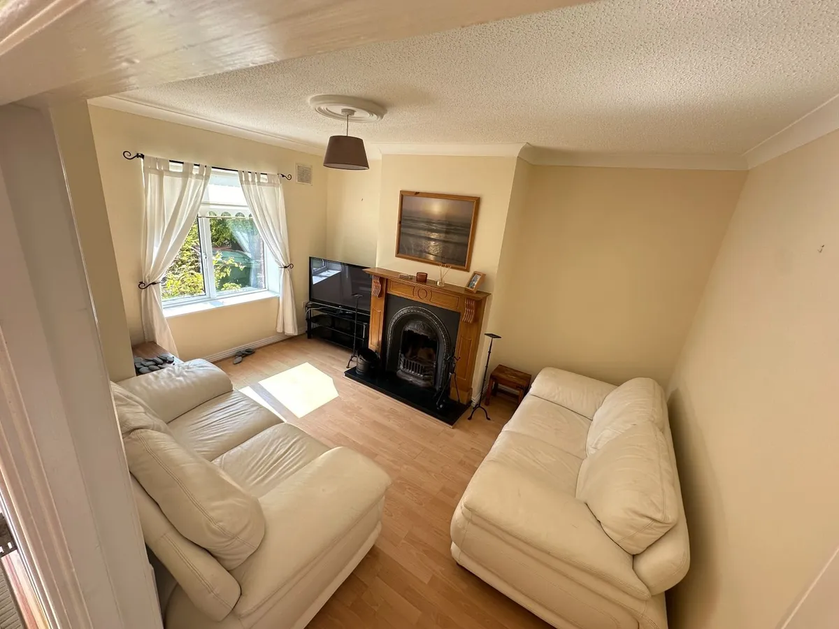White Leather 2 Seat Sofa - Image 1