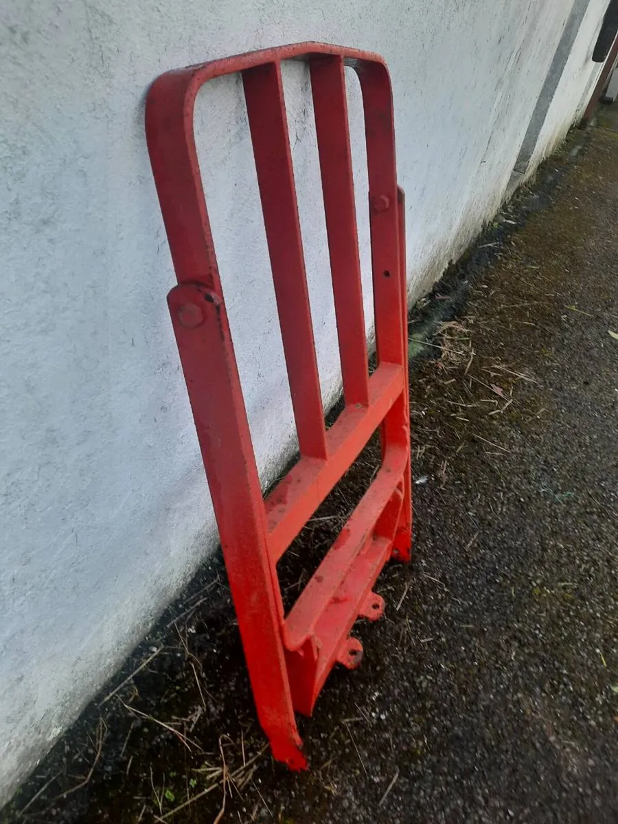 Massey ferguson grill gard - Image 2