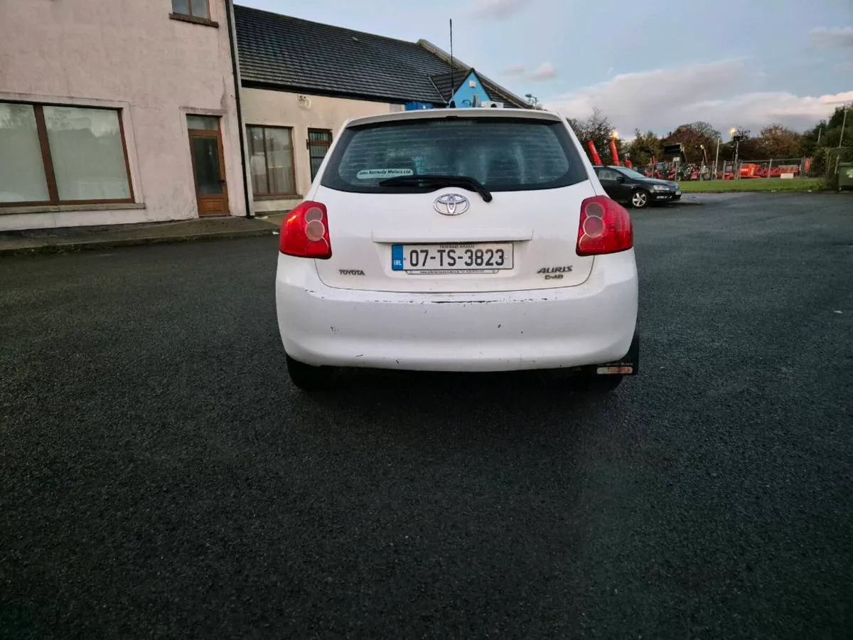 Toyota Auris diesel van .d4d  2007 - Image 3