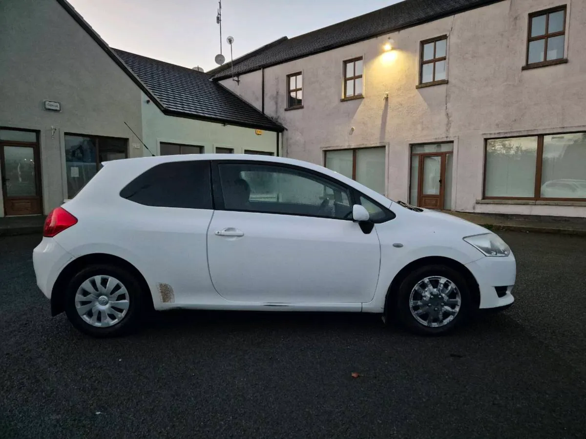 Toyota Auris diesel van .d4d  2007 - Image 4