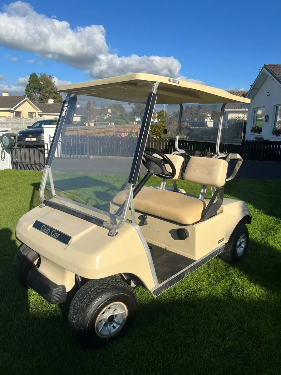 Club Car golf buggy - Image 2