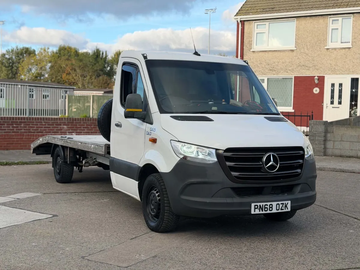 Mercedes-Benz Sprinter 2018 - Image 1
