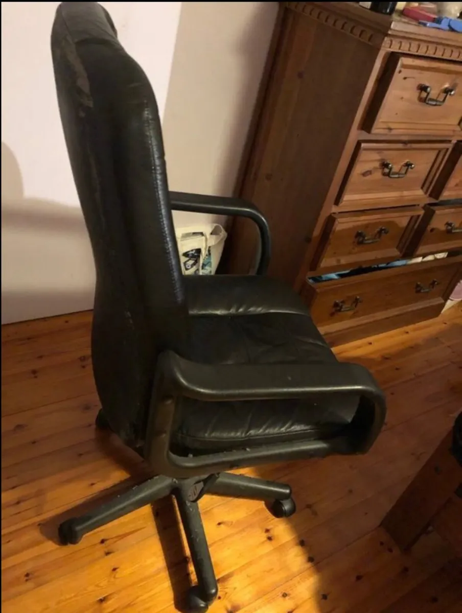 Office chair - Image 4